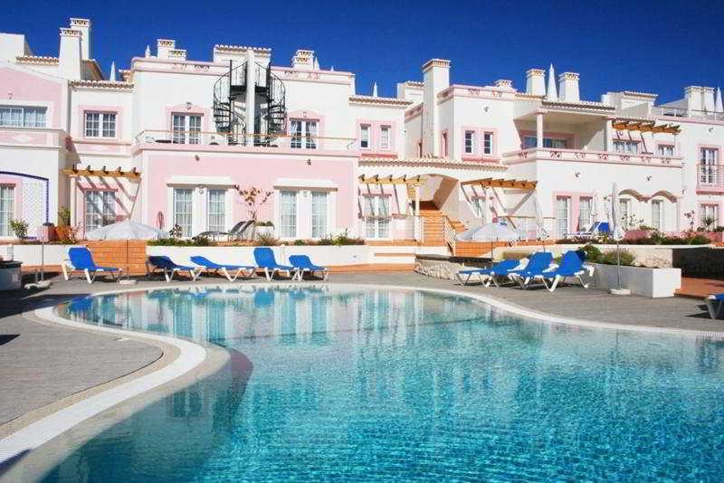 Quinta Da Encosta Velha - Santo Antonio, Villas, Golf & Spa Буденш Экстерьер фото